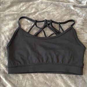 Strappy Fabletics sports/lounge bra